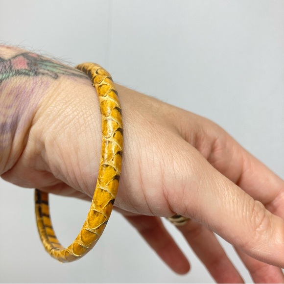 Snake style Bangle Brasalet yellow Mostard Animal Print - Picture 3 of 8